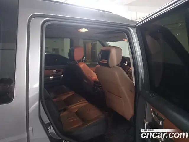 Land Rover Discovery 2010 5.0 автомат (гидро), миниатюра 8