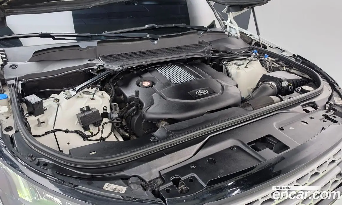 Land Rover Discovery 2018 3.0 автомат (гидро), фото 6