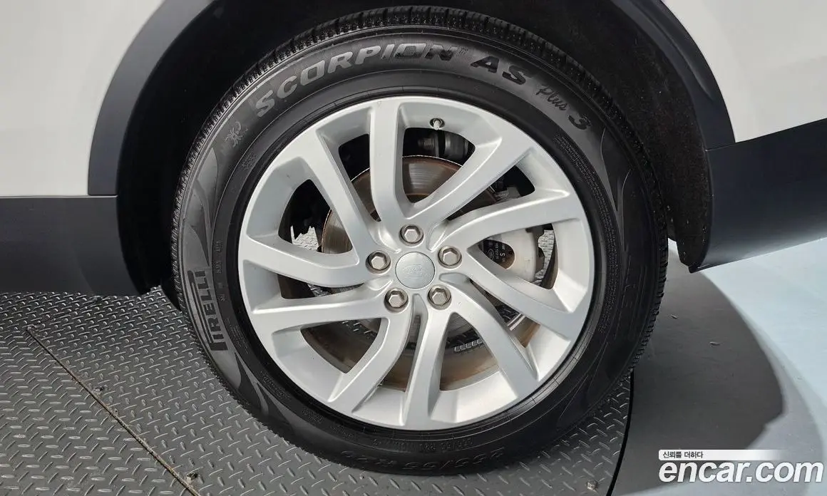 Land Rover Discovery 2018 3.0 автомат (гидро), фото 7