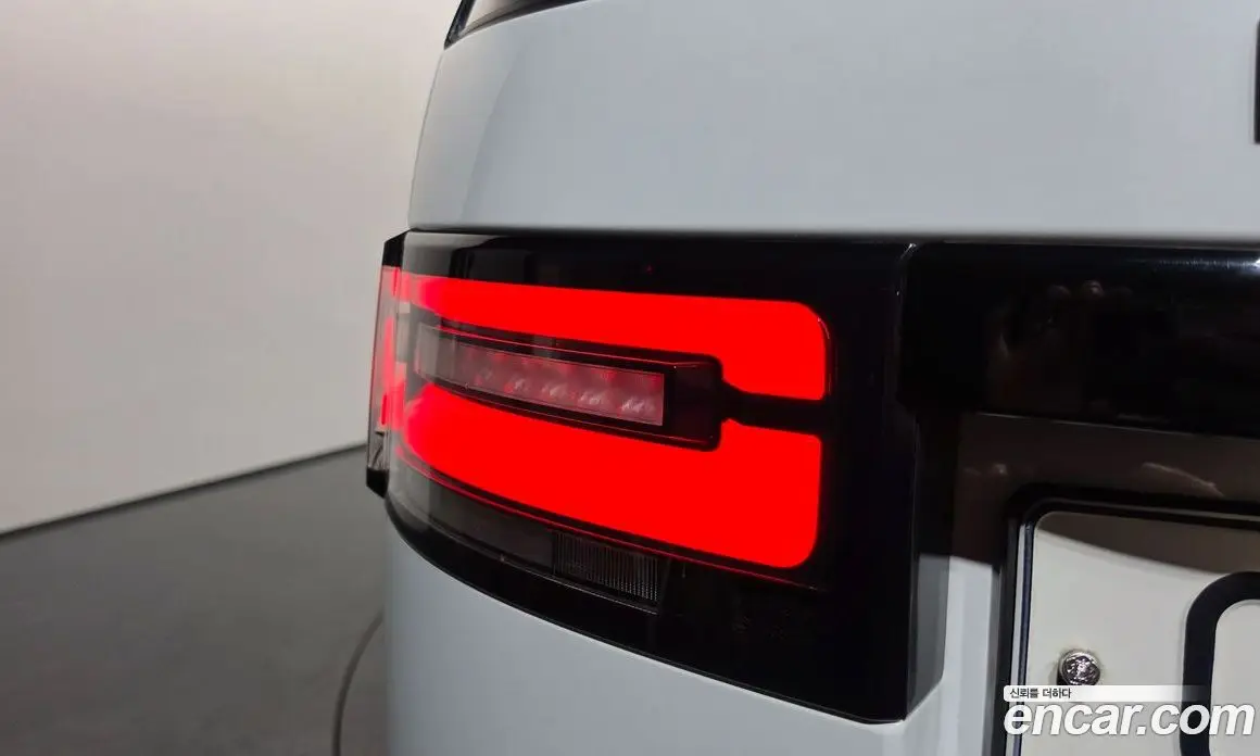Land Rover Discovery 2018 3.0 автомат (гидро), фото 9