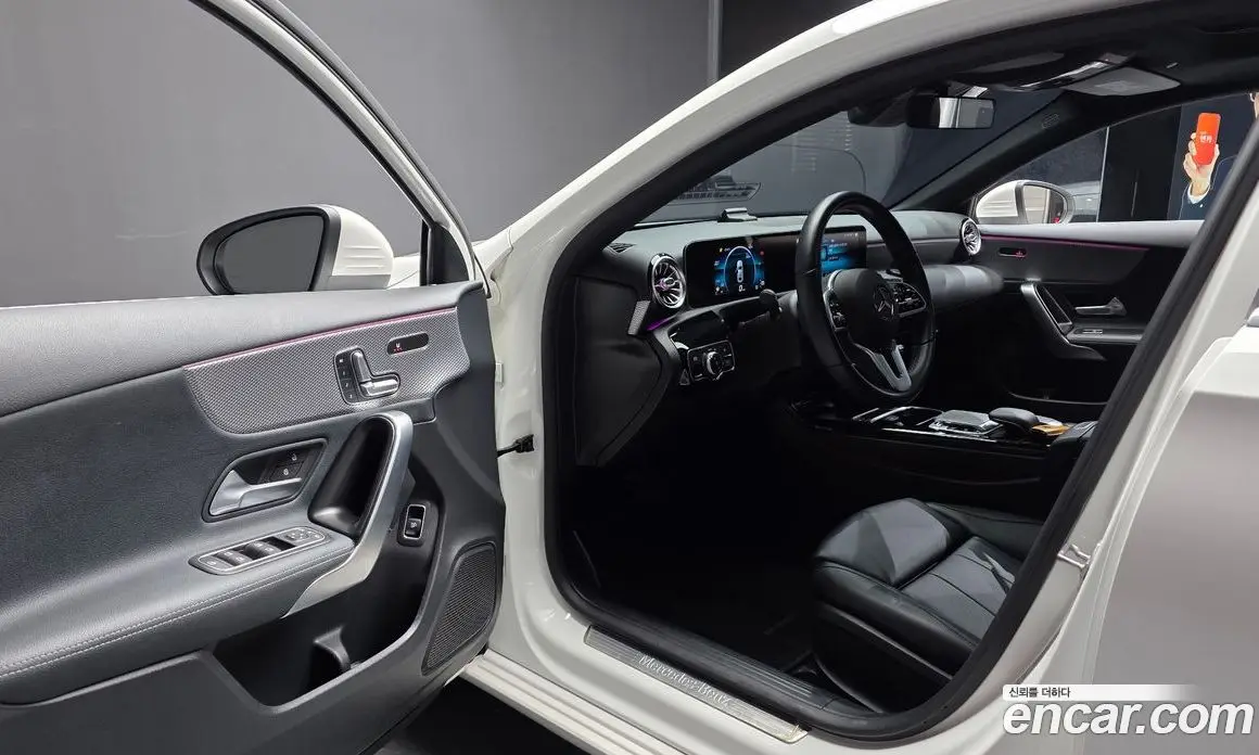 Mercedes-Benz A-Class 2020 2.0 автомат (гидро), фото 13 Mercedes-Benz A-Class 2020 2.0 автомат (гидро), фото 13