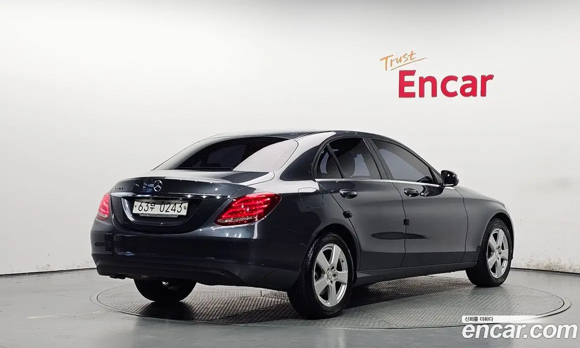 Mercedes-Benz C-Class 2015 2.0 автомат (гидро), фото 1 Mercedes-Benz C-Class 2015 2.0 автомат (гидро), фото 1