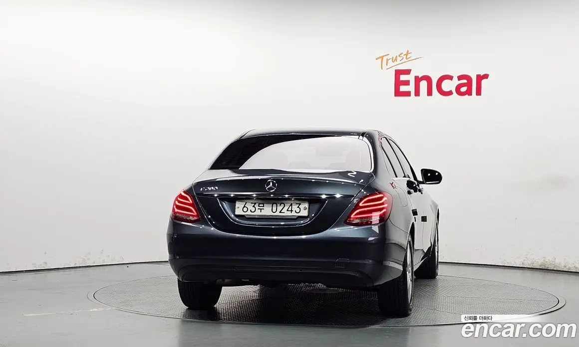 Mercedes-Benz C-Class 2015 2.0 автомат (гидро), фото 3 Mercedes-Benz C-Class 2015 2.0 автомат (гидро), фото 3