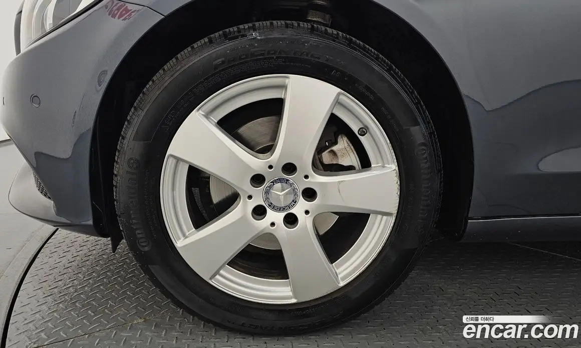 Mercedes-Benz C-Class 2015 2.0 автомат (гидро), фото 4 Mercedes-Benz C-Class 2015 2.0 автомат (гидро), фото 4