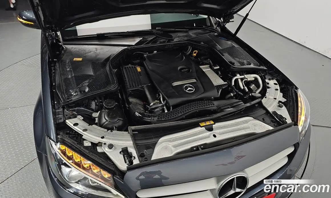 Mercedes-Benz C-Class 2015 2.0 автомат (гидро), фото 5 Mercedes-Benz C-Class 2015 2.0 автомат (гидро), фото 5