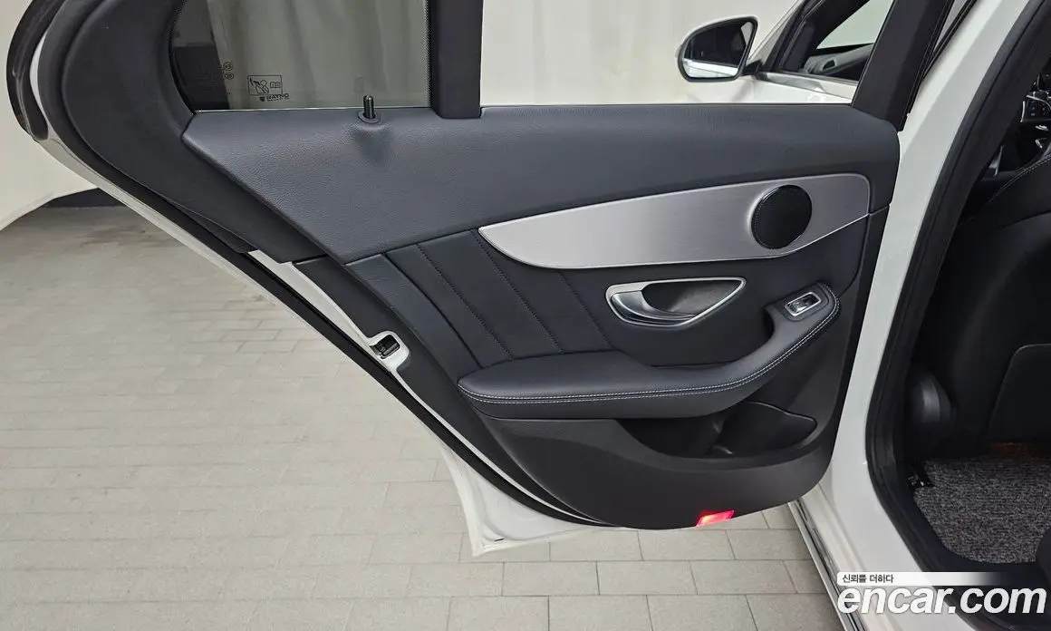 Mercedes-Benz C-Class 2018 2.0 автомат (гидро), фото 14