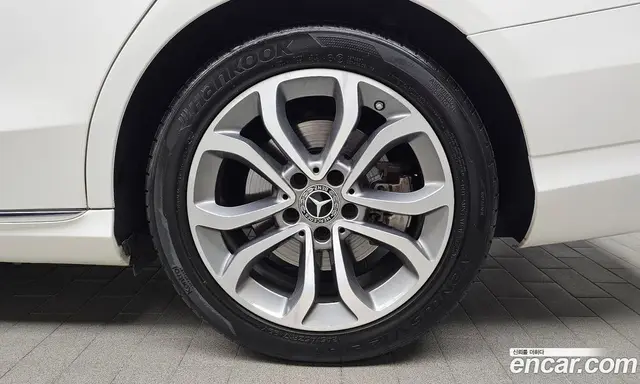 Mercedes-Benz C-Class 2018 2.0 автомат (гидро), миниатюра 6