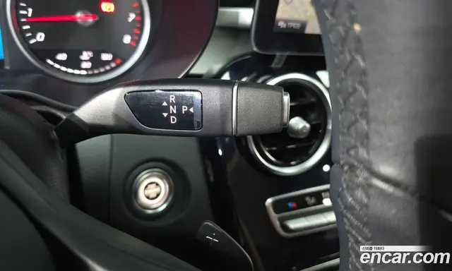 Mercedes-Benz C-Class 2019 2.0 автомат (гидро), миниатюра 12