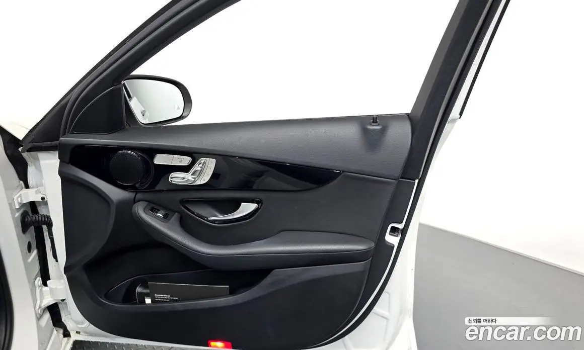 Mercedes-Benz C-Class 2019 2.0 автомат (гидро), фото 14