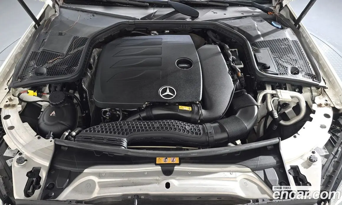 Mercedes-Benz C-Class 2019 2.0 автомат (гидро), фото 6