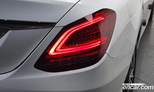 Mercedes-Benz C-Class 2019 2.0 автомат (гидро), миниатюра 9
