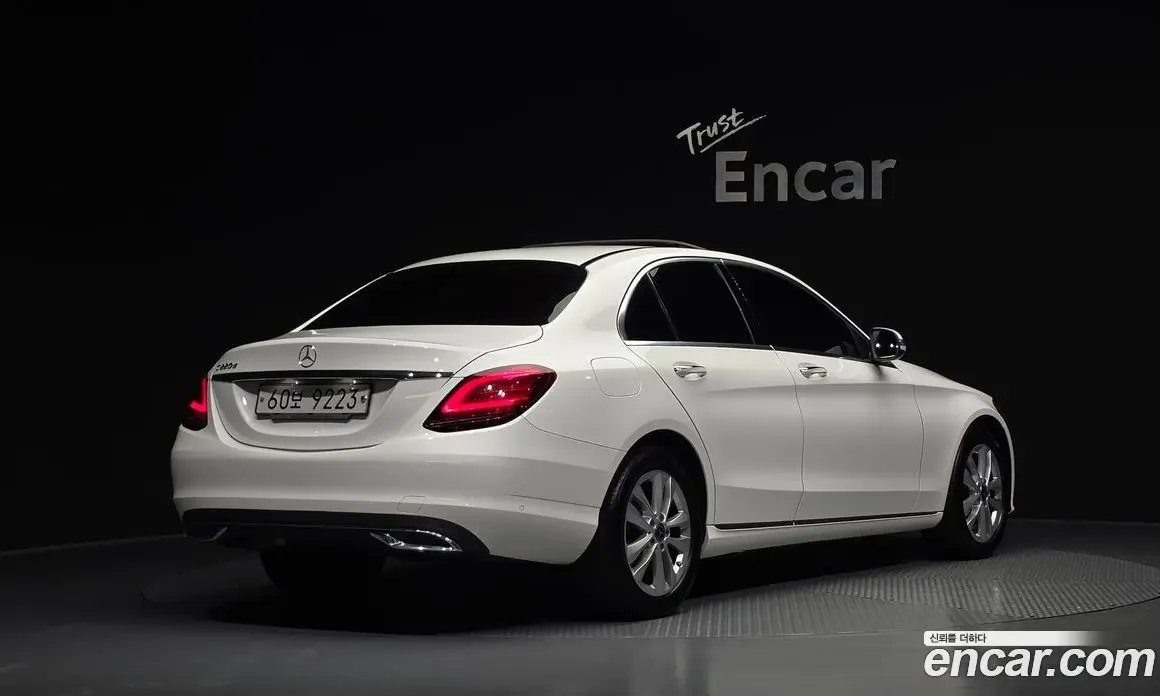 Mercedes-Benz C-Class 2019 1.9 автомат (гидро), фото 2 Mercedes-Benz C-Class 2019 1.9 автомат (гидро), фото 2