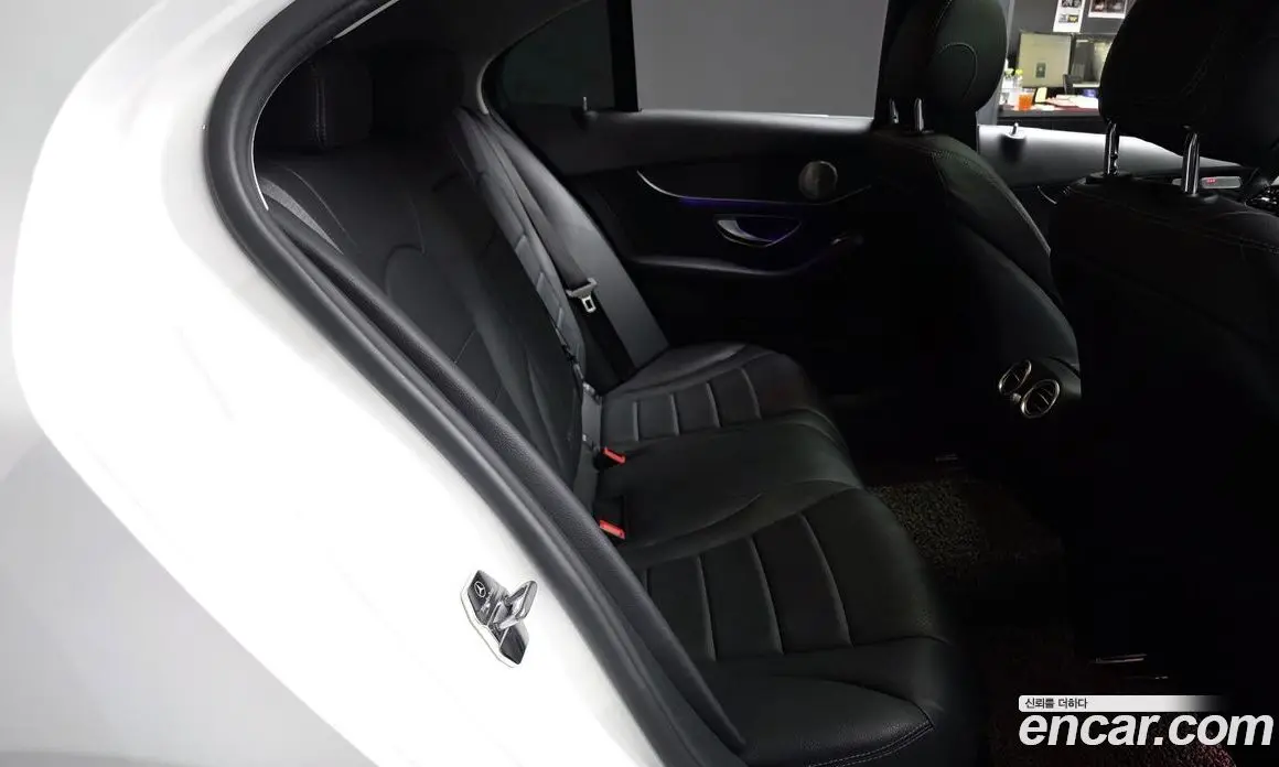 Mercedes-Benz C-Class 2019 1.9 автомат (гидро), фото 18 Mercedes-Benz C-Class 2019 1.9 автомат (гидро), фото 18