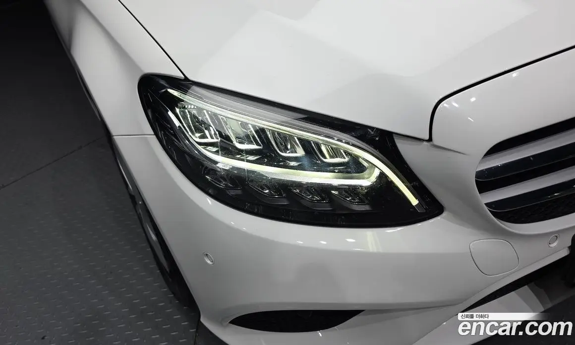 Mercedes-Benz C-Class 2019 1.9 автомат (гидро), фото 8 Mercedes-Benz C-Class 2019 1.9 автомат (гидро), фото 8