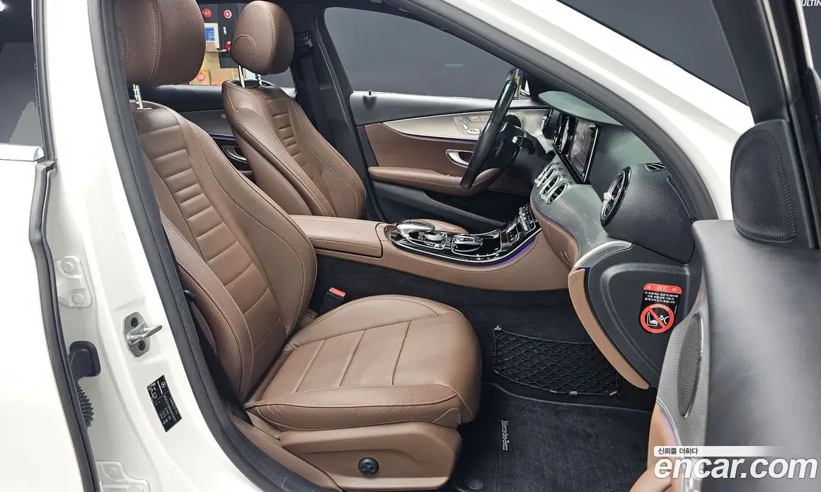 Mercedes-Benz E-Class 2018 2.0 автомат (гидро), фото 15 Mercedes-Benz E-Class 2018 2.0 автомат (гидро), фото 15