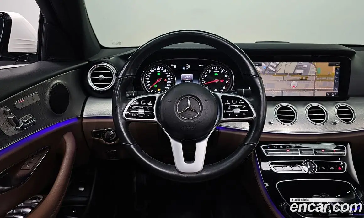 Mercedes-Benz E-Class 2018 2.0 автомат (гидро), фото 17 Mercedes-Benz E-Class 2018 2.0 автомат (гидро), фото 17