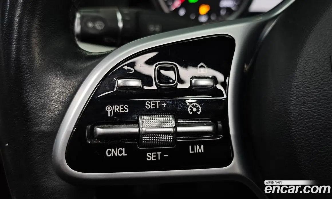 Mercedes-Benz E-Class 2018 2.0 автомат (гидро), фото 18 Mercedes-Benz E-Class 2018 2.0 автомат (гидро), фото 18