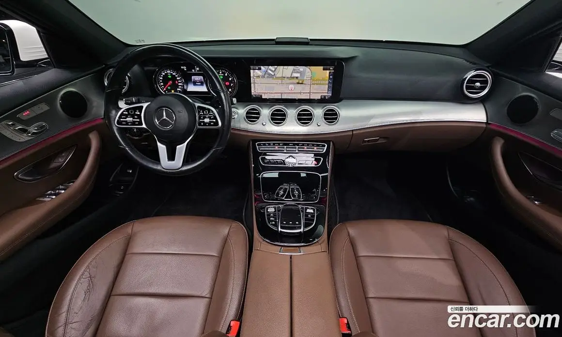 Mercedes-Benz E-Class 2018 2.0 автомат (гидро), фото 9 Mercedes-Benz E-Class 2018 2.0 автомат (гидро), фото 9