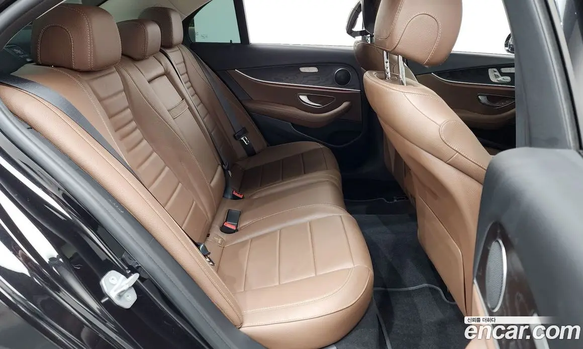 Mercedes-Benz E-Class 2018 1.9 автомат (гидро), фото 17
