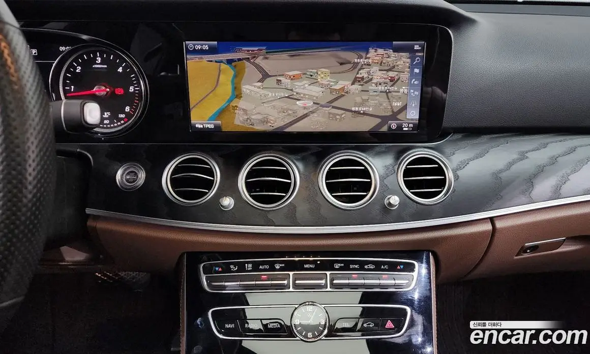 Mercedes-Benz E-Class 2018 1.9 автомат (гидро), фото 19