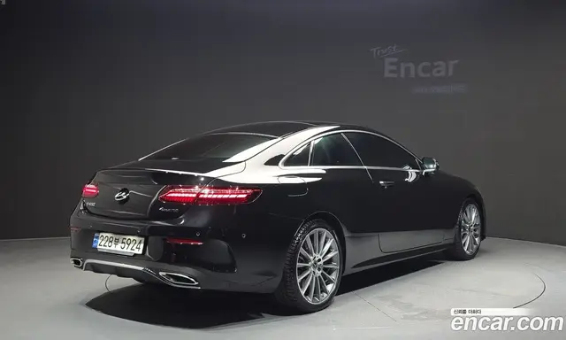 Mercedes-Benz E-Class 2021 3.0 автомат (гидро), миниатюра 2 Mercedes-Benz E-Class 2021 3.0 автомат (гидро), миниатюра 2