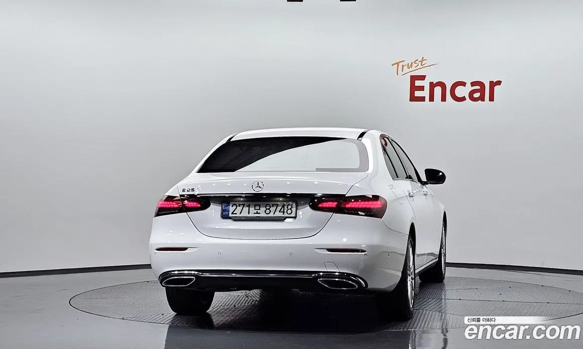 Mercedes-Benz E-Class 2021 2.0 автомат (гидро), фото 3