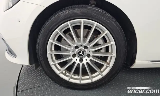 Mercedes-Benz E-Class 2021 2.0 автомат (гидро), миниатюра 4