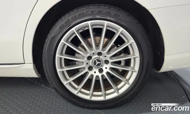 Mercedes-Benz E-Class 2021 2.0 автомат (гидро), миниатюра 6