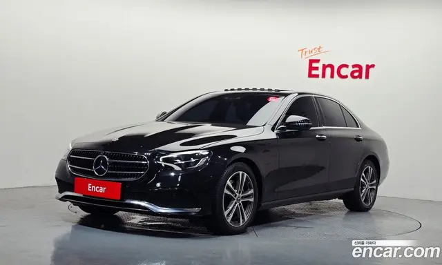 Mercedes-Benz E-Class, 2023, 41 174 км