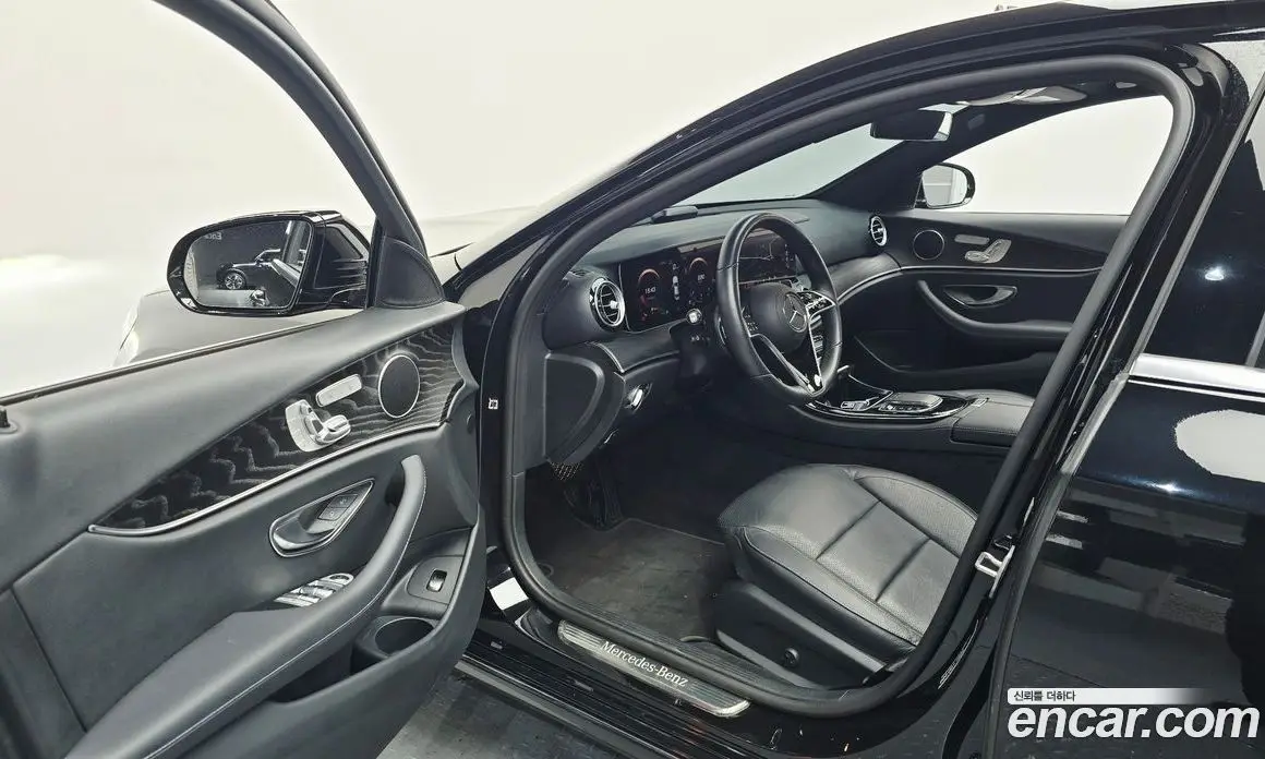 Mercedes-Benz E-Class 2023 2.0 автомат (гидро), фото 13 Mercedes-Benz E-Class 2023 2.0 автомат (гидро), фото 13