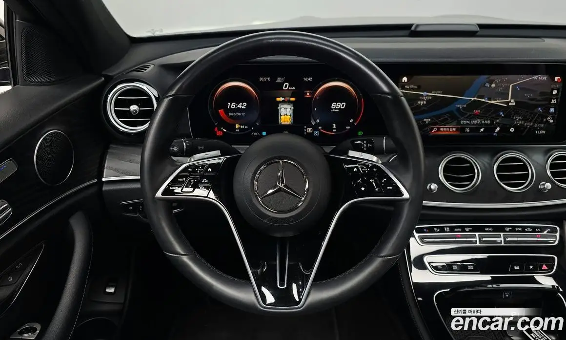 Mercedes-Benz E-Class 2023 2.0 автомат (гидро), фото 20 Mercedes-Benz E-Class 2023 2.0 автомат (гидро), фото 20