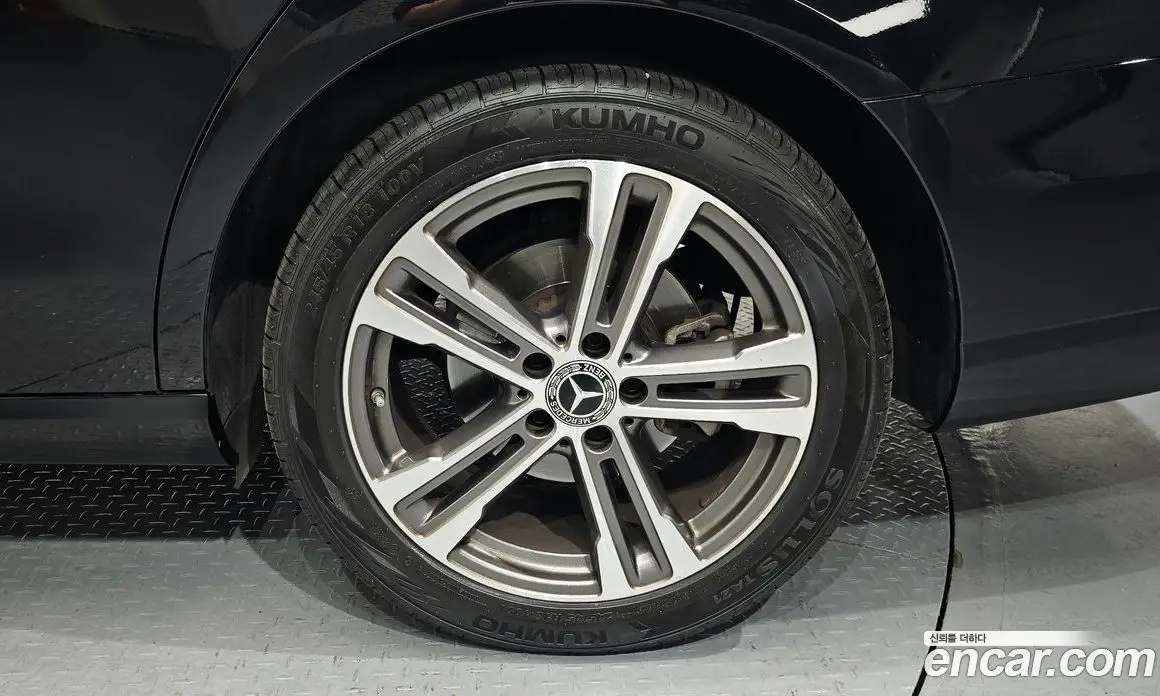 Mercedes-Benz E-Class 2023 2.0 автомат (гидро), фото 7 Mercedes-Benz E-Class 2023 2.0 автомат (гидро), фото 7