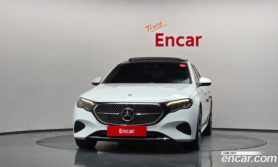 Mercedes-Benz E-Class 2024 2.0 автомат (гидро), фото 3