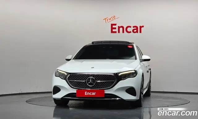 Mercedes-Benz E-Class 2024 2.0 автомат (гидро), миниатюра 3