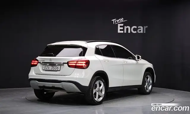 Mercedes-Benz GLA-Class 2017 2.0 автомат (гидро), миниатюра 2 Mercedes-Benz GLA-Class 2017 2.0 автомат (гидро), миниатюра 2