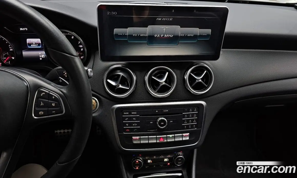Mercedes-Benz GLA-Class 2017 2.0 автомат (гидро), фото 19 Mercedes-Benz GLA-Class 2017 2.0 автомат (гидро), фото 19