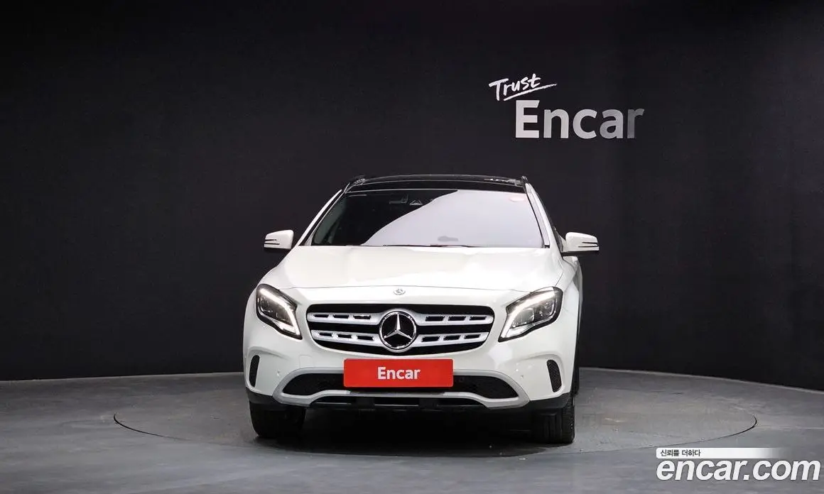 Mercedes-Benz GLA-Class 2017 2.0 автомат (гидро), фото 3 Mercedes-Benz GLA-Class 2017 2.0 автомат (гидро), фото 3