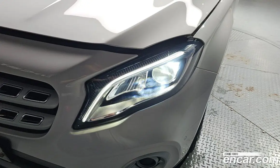 Mercedes-Benz GLA-Class 2019 2.0 автомат (гидро), фото 8 Mercedes-Benz GLA-Class 2019 2.0 автомат (гидро), фото 8