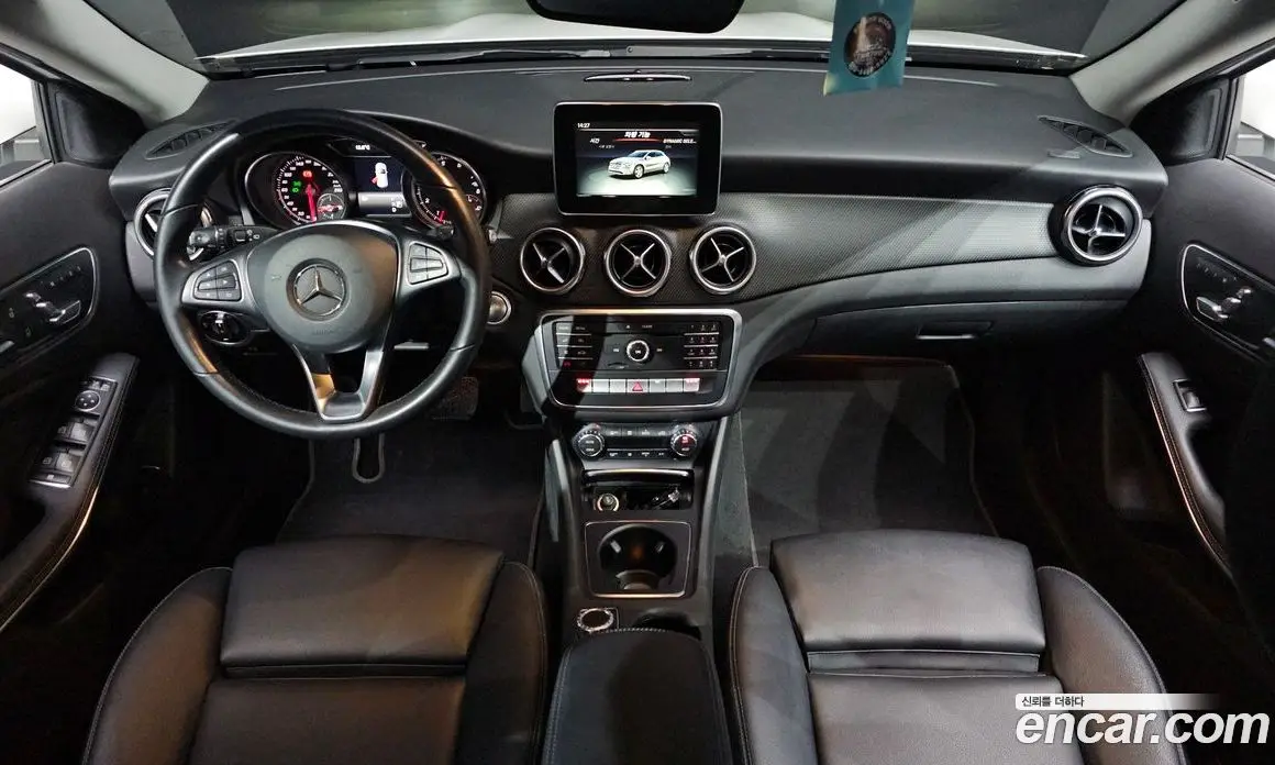 Mercedes-Benz GLA-Class 2019 2.0 автомат (гидро), фото 10 Mercedes-Benz GLA-Class 2019 2.0 автомат (гидро), фото 10