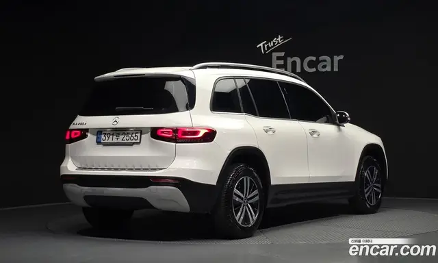 Mercedes-Benz GLB-Class 2021 1.9 автомат (гидро), миниатюра 2 Mercedes-Benz GLB-Class 2021 1.9 автомат (гидро), миниатюра 2