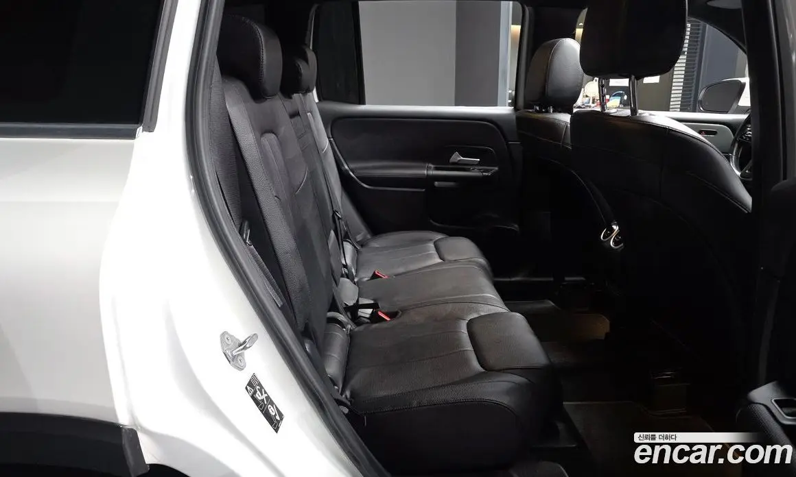 Mercedes-Benz GLB-Class 2021 1.9 автомат (гидро), фото 18 Mercedes-Benz GLB-Class 2021 1.9 автомат (гидро), фото 18