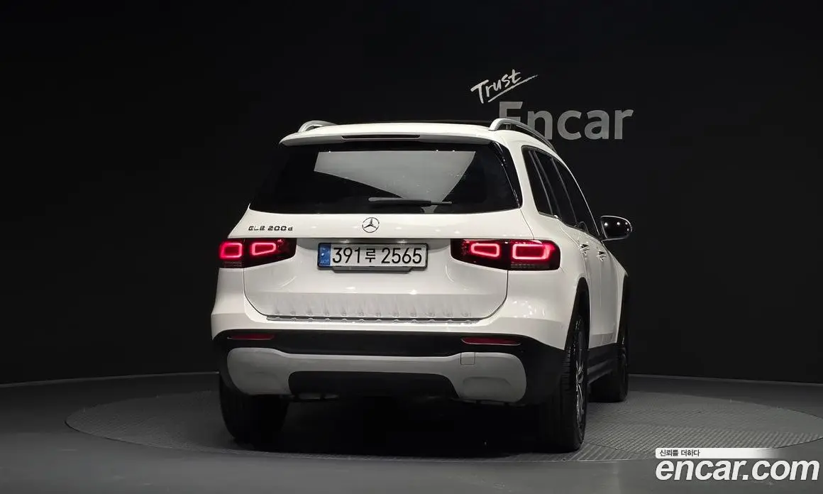 Mercedes-Benz GLB-Class 2021 1.9 автомат (гидро), фото 4 Mercedes-Benz GLB-Class 2021 1.9 автомат (гидро), фото 4
