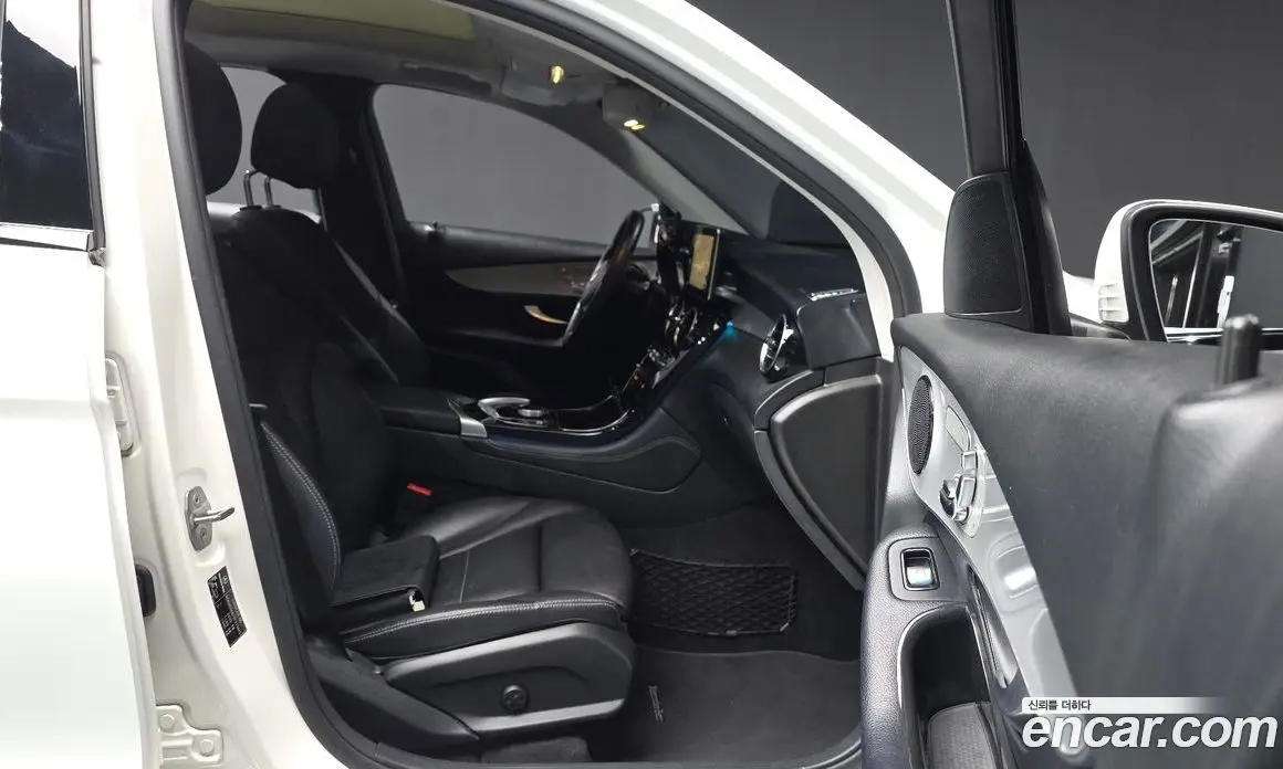 Mercedes-Benz GLC-Class 2019 2.0 автомат (гидро), фото 17