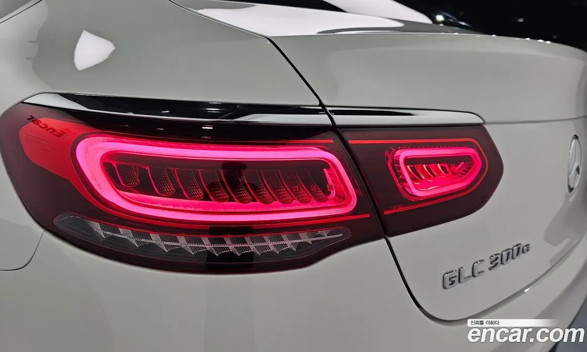Mercedes-Benz GLC-Class 2021 2.0 автомат (гидро), фото 9