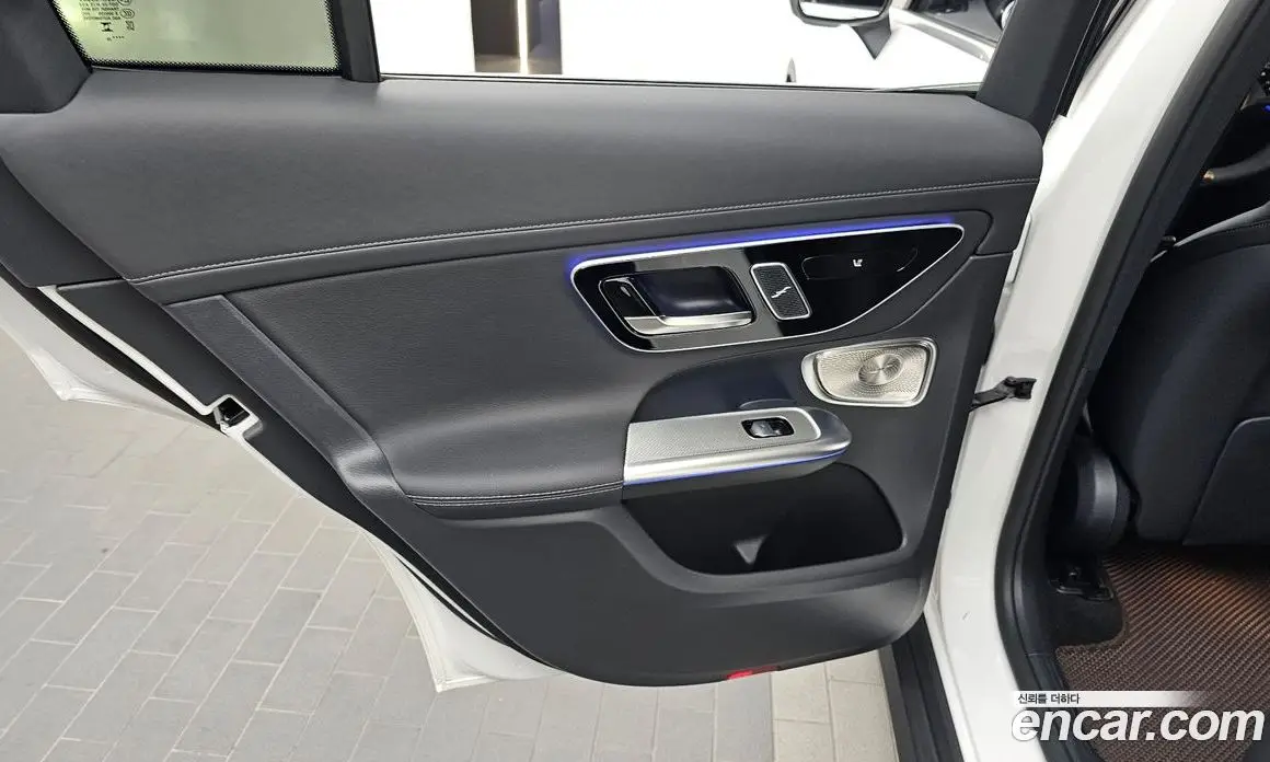 Mercedes-Benz GLC-Class 2025 2.0 автомат (гидро), фото 15 Mercedes-Benz GLC-Class 2025 2.0 автомат (гидро), фото 15