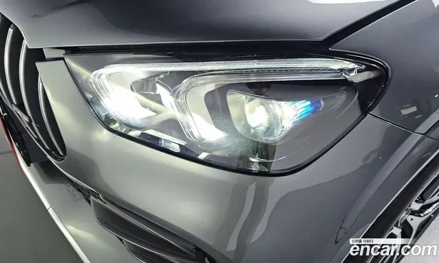 Mercedes-Benz GLE-Class 2023 3.0 автомат (гидро), миниатюра 7