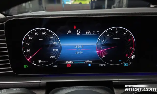 Mercedes-Benz GLE-Class 2024 3.0 автомат (гидро), миниатюра 11