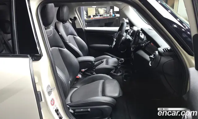 Mini Cooper 2015 1.5 автомат (гидро), миниатюра 11 Mini Cooper 2015 1.5 автомат (гидро), миниатюра 11