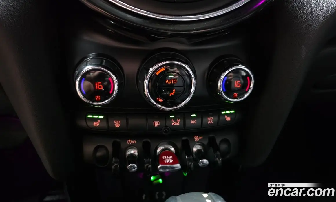 Mini Cooper 2015 1.5 автомат (гидро), фото 16 Mini Cooper 2015 1.5 автомат (гидро), фото 16