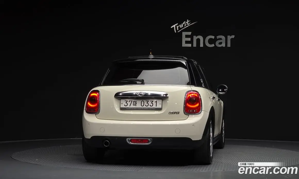 Mini Cooper 2015 1.5 автомат (гидро), фото 4 Mini Cooper 2015 1.5 автомат (гидро), фото 4